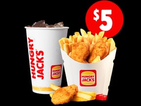 3 Nugget Carry Cup + Medium Coke